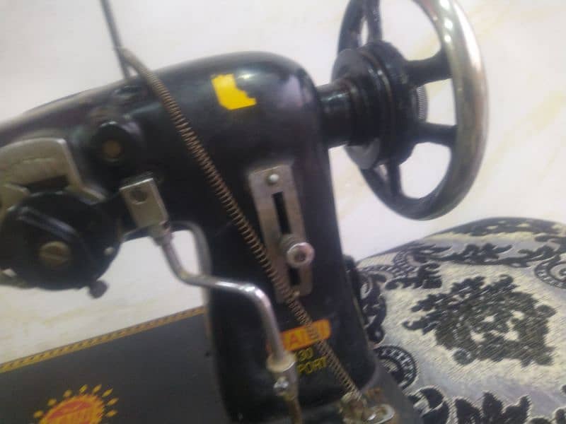 embroidery machine only head. 4