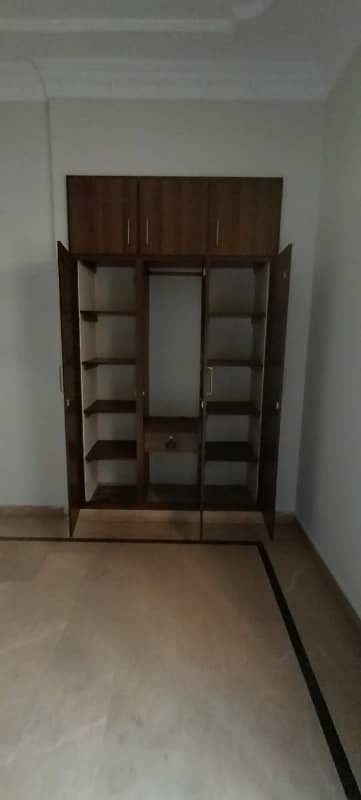 Portion For Rent in Gulshan e Iqbal block 2 13