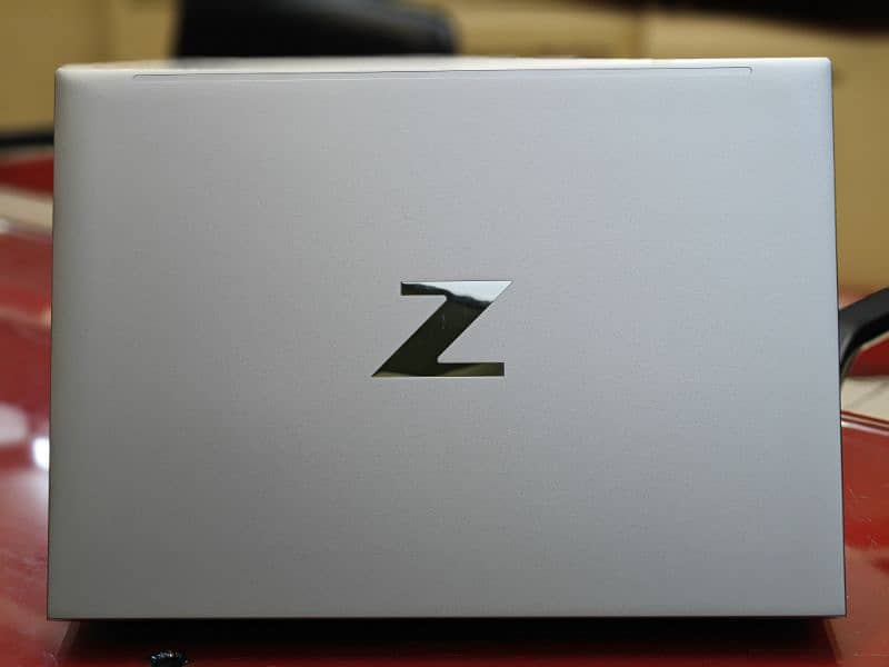 HP ZBook Firefly14 G9 Intel  i7-1260P 12th Gen| 16GB DDR5  | 512GB SSD 8
