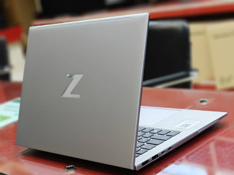 HP ZBook Firefly14 G9 Intel  i7-1260P 12th Gen| 16GB DDR5  | 512GB SSD 9