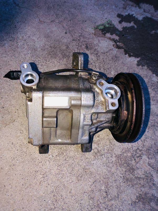 terios kid ac compressor 0