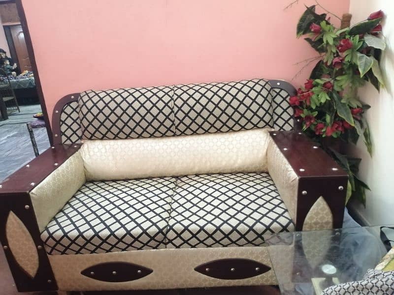 Sofa set with glass table 7