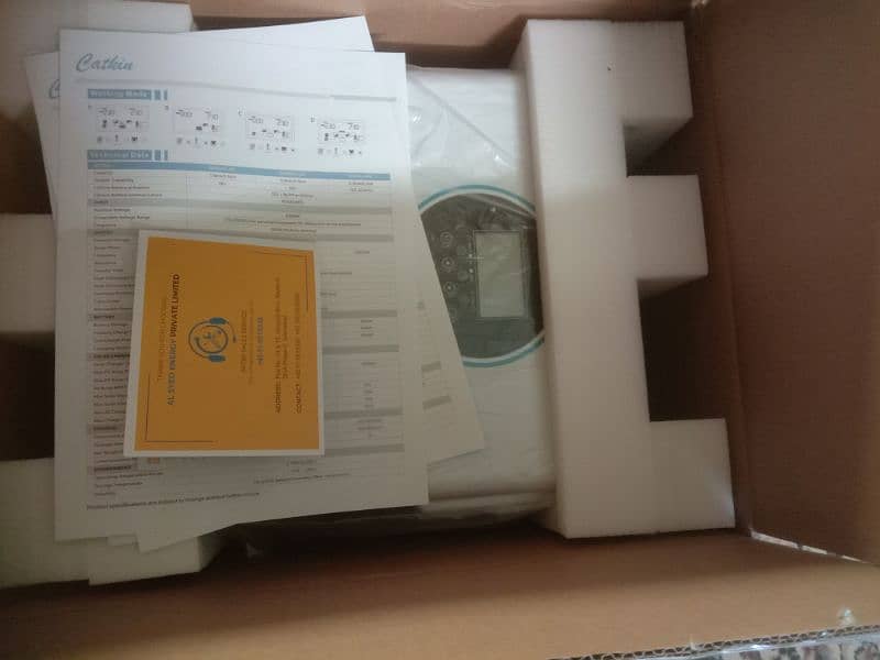 Solar inverter 3.5Kw 24 volts & Lithium batteries for sale 5