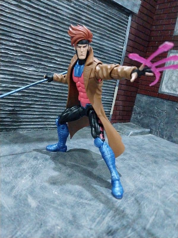 marvel legends ogambit action figure 3