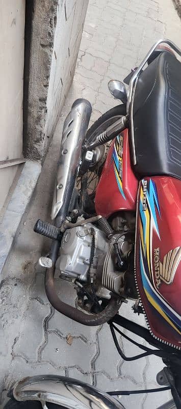 neat and clean bike /All ok/ kick start  / contact/030-1-6-1-3-0-7-6-2 1