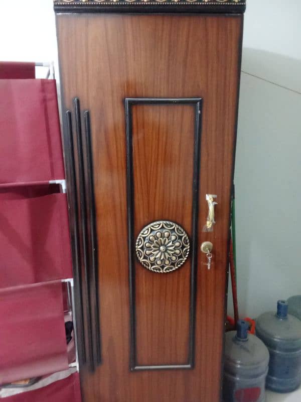 wardrobe 3 door all detachable 4