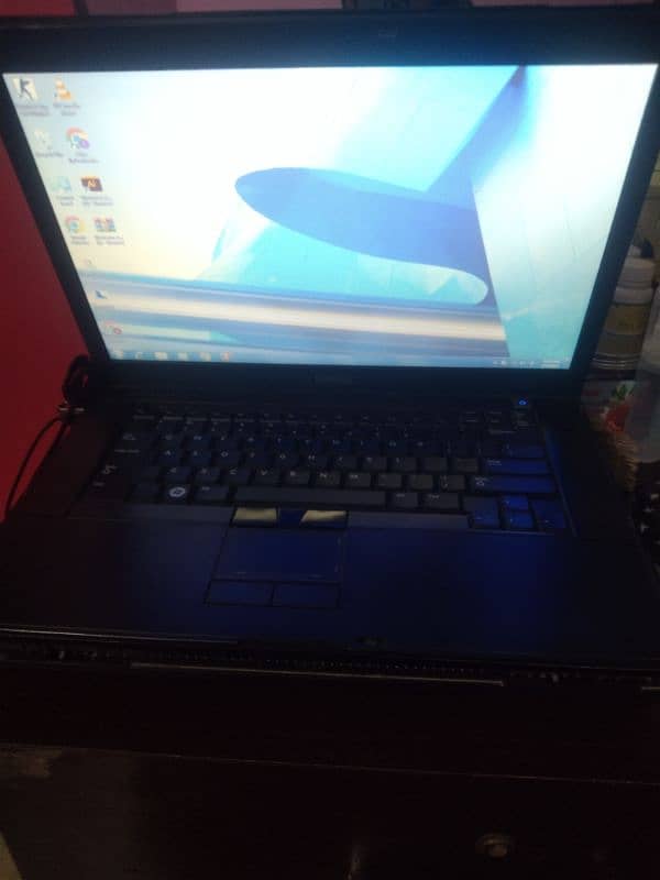 Dell window 7           4GB Ram. Working Good. 1