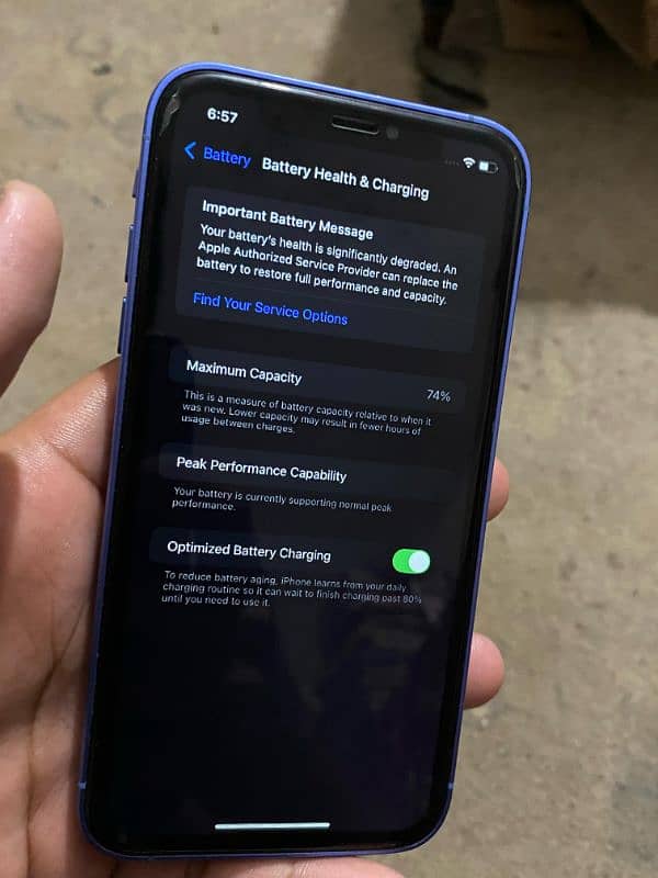 Iphone xr into 16 2