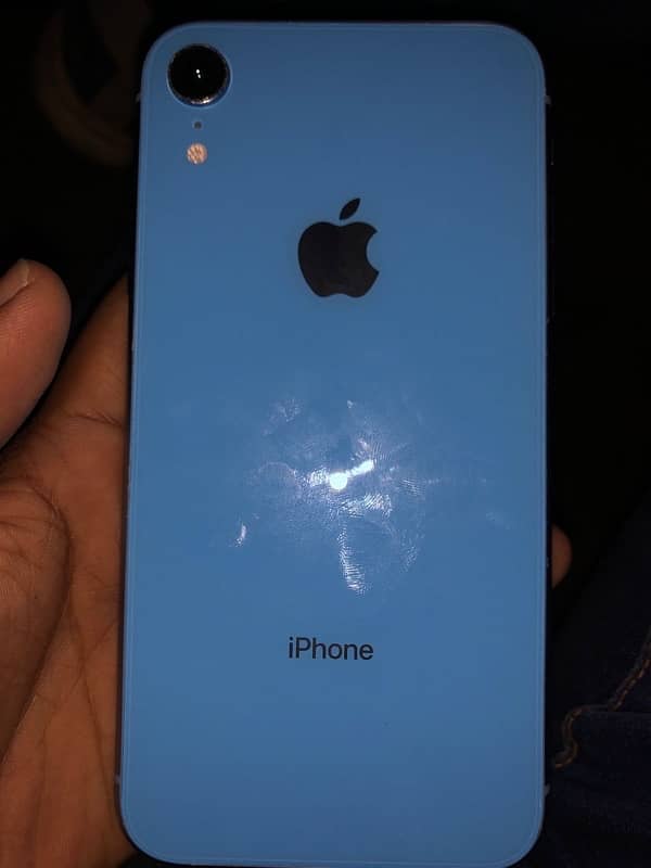 iPhone XR 1
