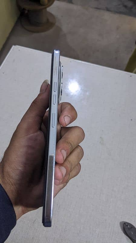 10 by 10 only 2 month used complet box 3