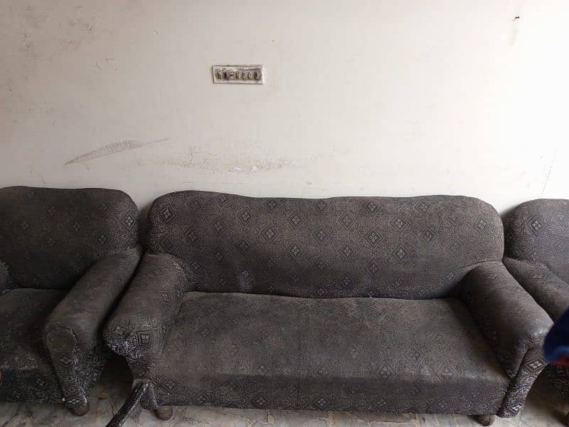 Sofa for sale 0