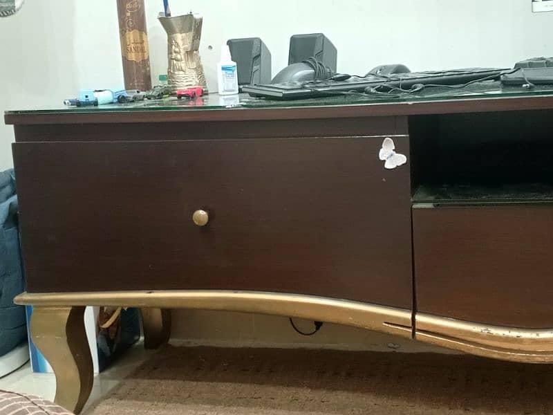 led table 0