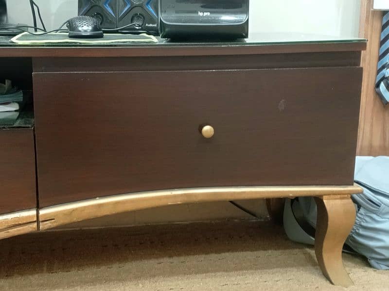 led table 3