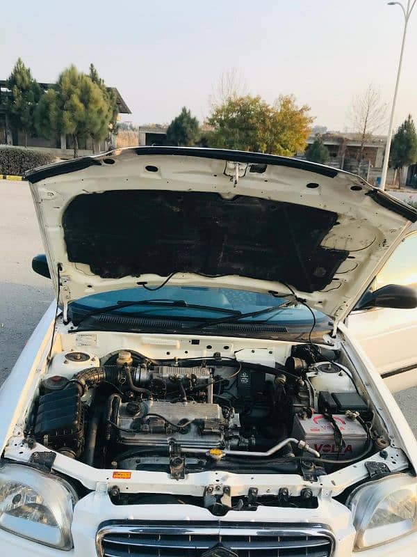 Suzuki Baleno 2002 5