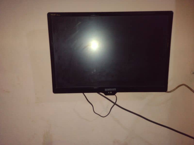 Samsung and Dell Lcd 0
