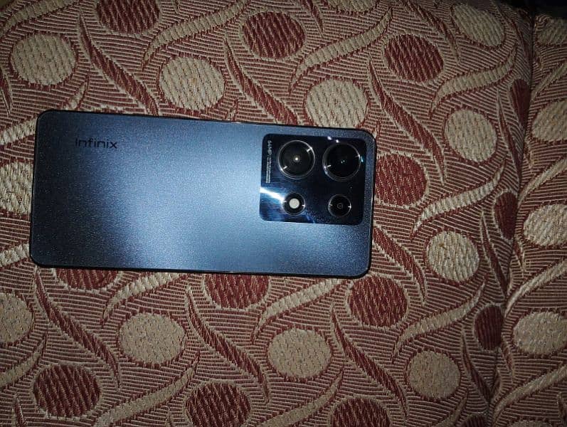 infinix not 30 8+8 / 256 with box  10/9 condition price 37000 0