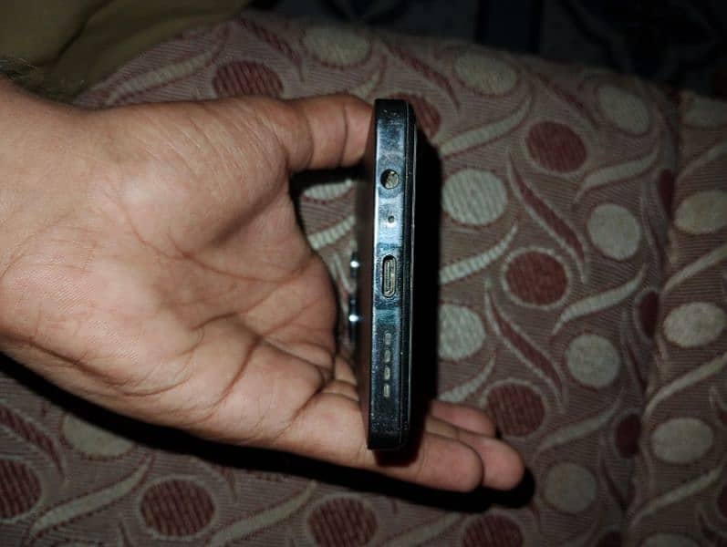 infinix not 30 8+8 / 256 with box  10/9 condition price 37000 2