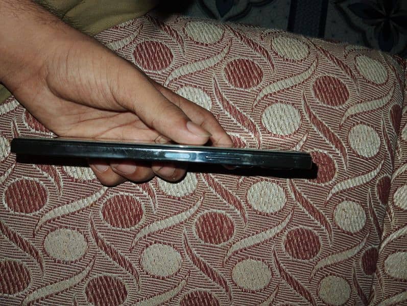 infinix not 30 8+8 / 256 with box  10/9 condition price 37000 4