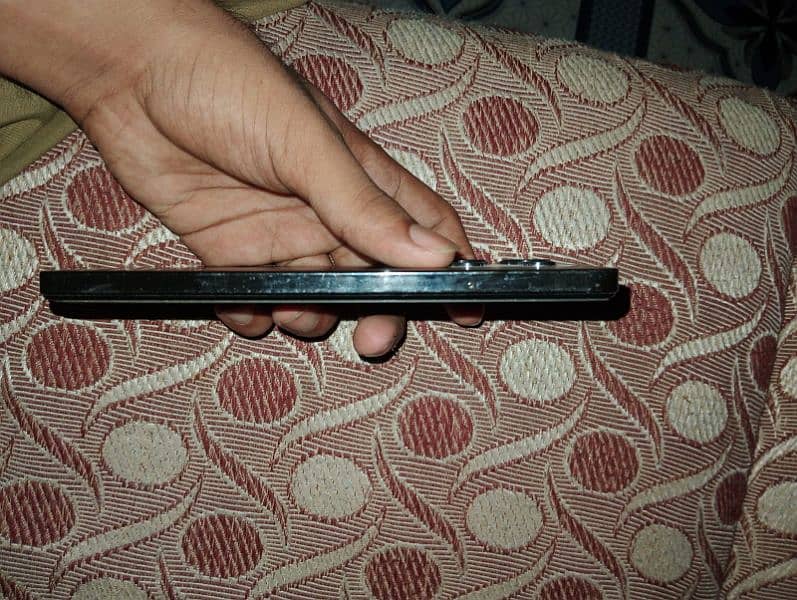 infinix not 30 8+8 / 256 with box  10/9 condition price 37000 5
