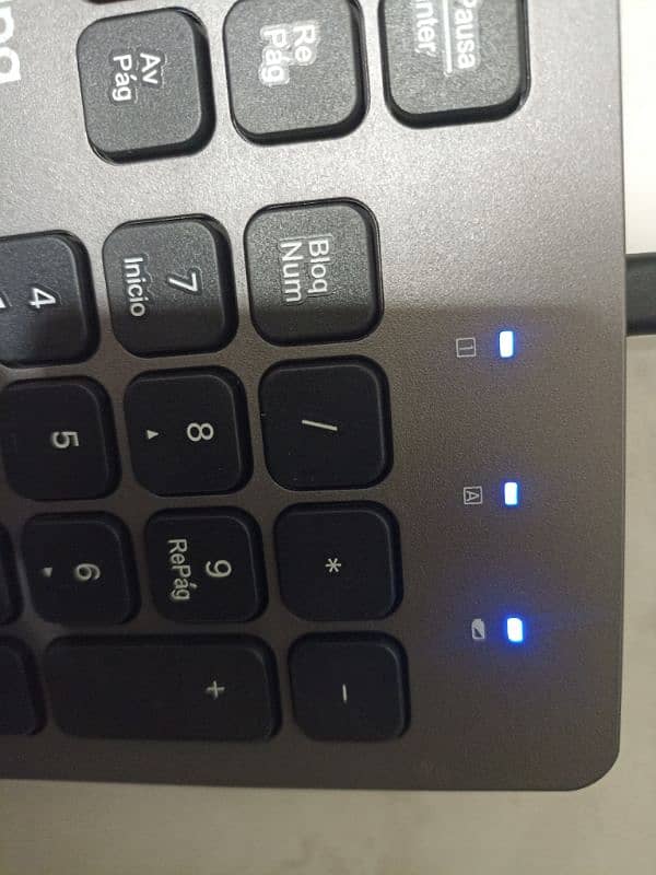 Wireless rechargeable Keyboard 9