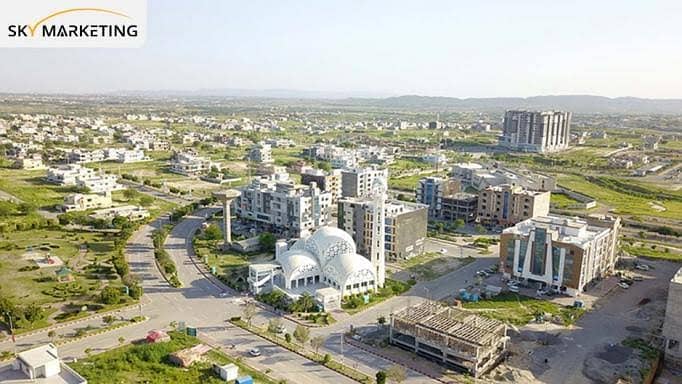MAIN DOUBLE ROAD 1 KANAL PLOT AVAILABLE IN C BLOCK IN MPCHS MULTI GARDENS B17 ISLAMABAD 7