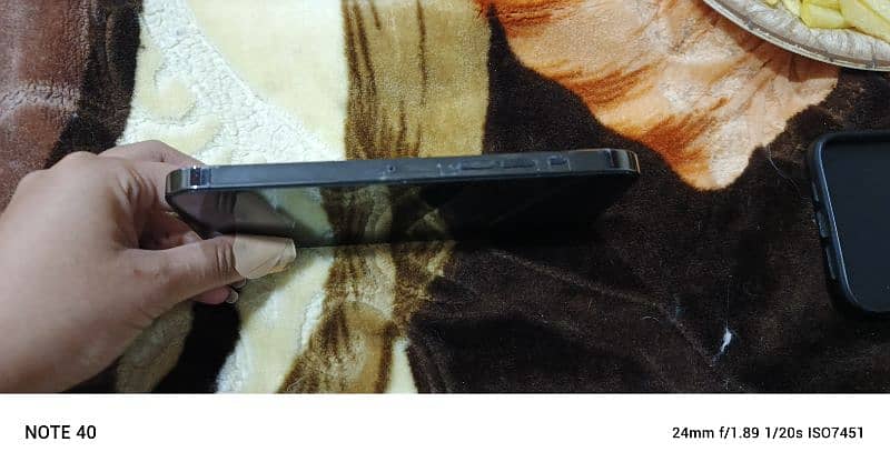 phone is used with extream care 13pro max with box and cable jv set 2