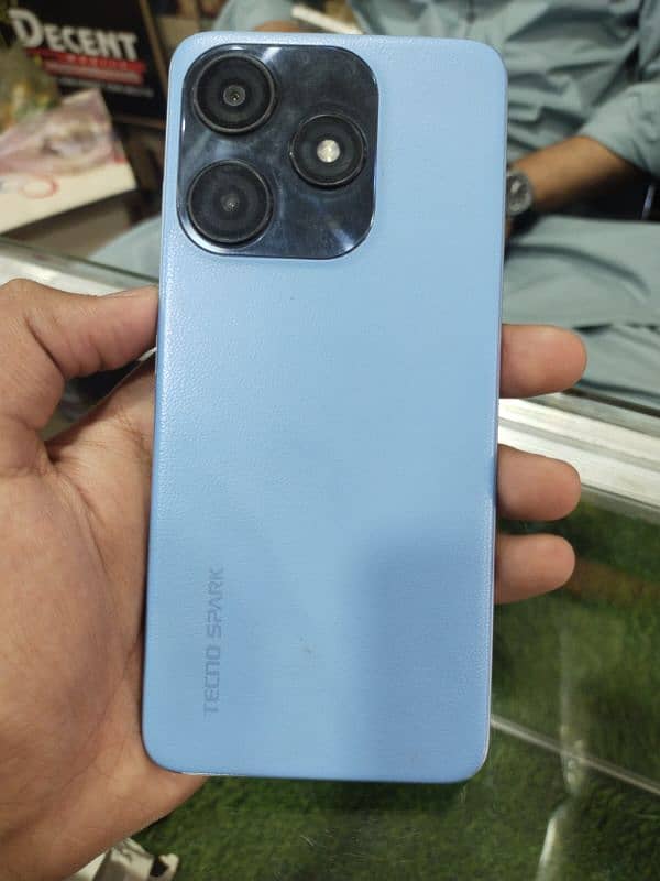 tecno spark10c 4gb/128gb with complete box 10/11 condition official 0
