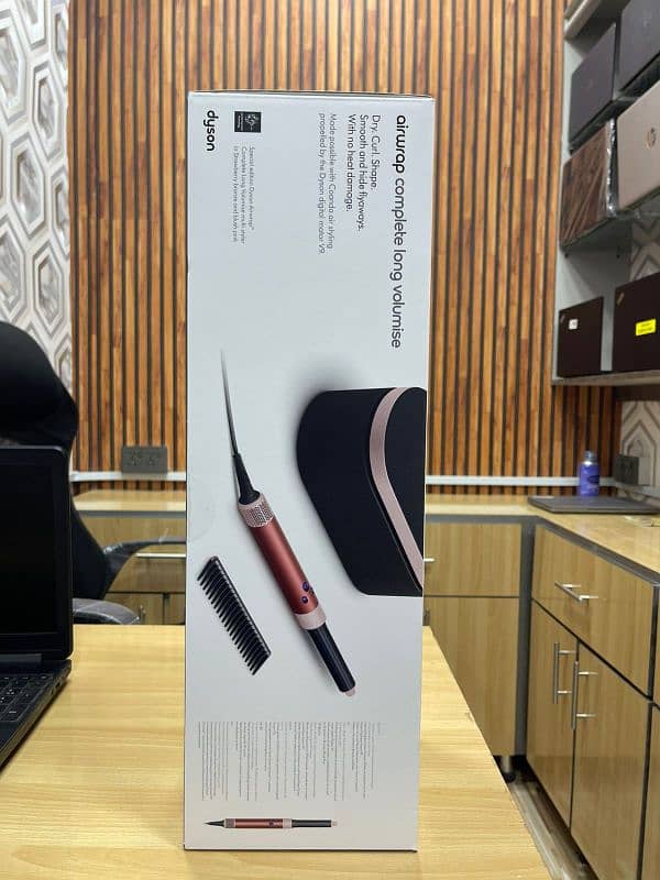Dyson Airwrap Complete long volumise HSO5. 1