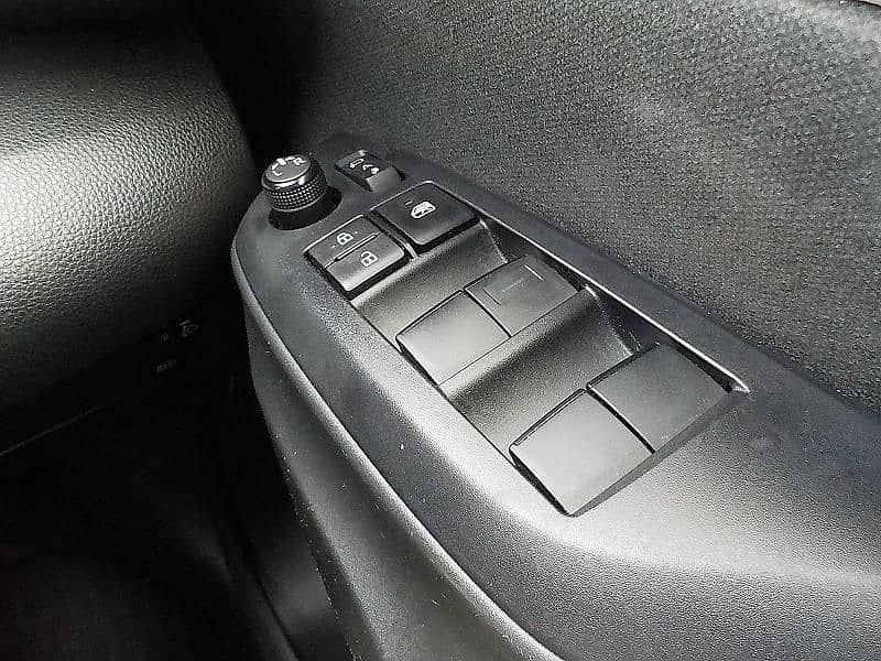 Toyota Yaris 2022 4