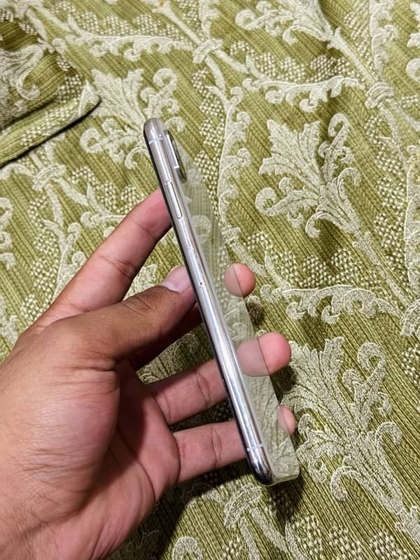 iphone xs max pta approved 4