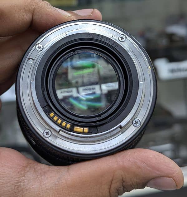 Canon 50MM F/1.4 usm just like new condition 10/10 4