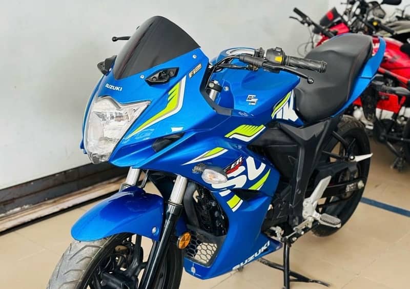 Suzuki 150 Gixxer 4
