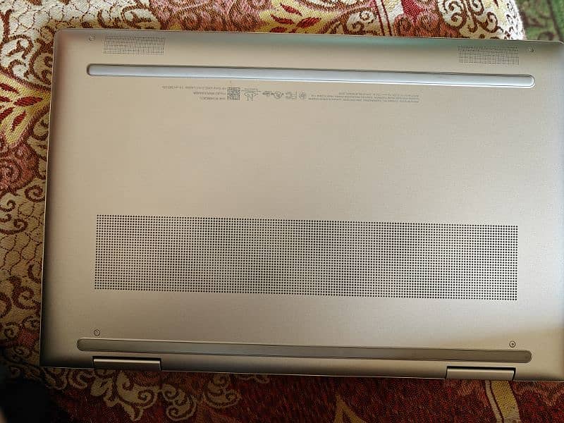 HP envy 14 x360 touch 2k display 2