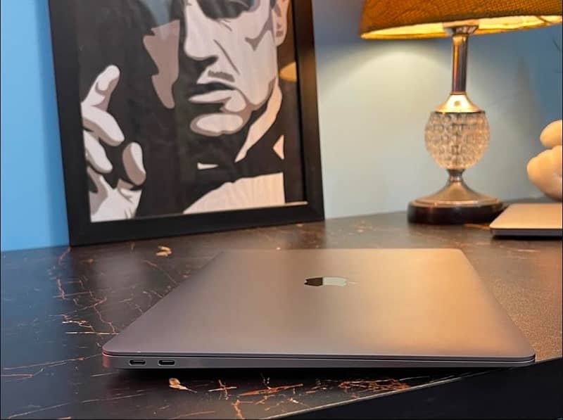 Apple Macbook Air 2020 Retina | 13 inches | 8/128 | Intel Core i3 | 8
