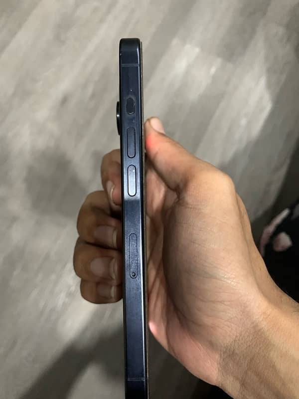 iPhone 15 Pro 128gb FU 1