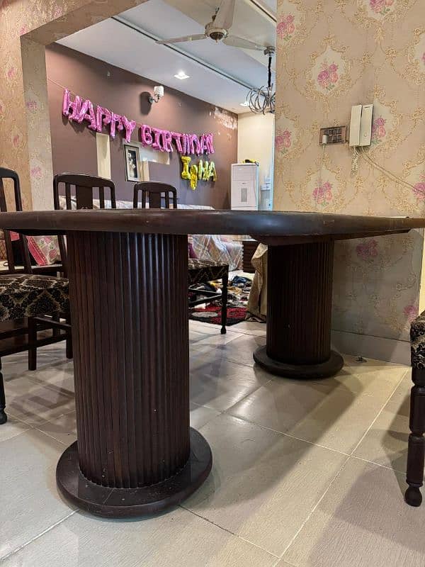 Dinning Table With Six Chairs 2