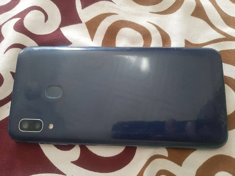 Samsung A 20 Phone 2