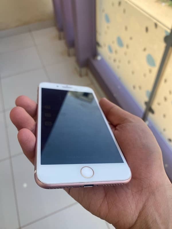 IPhone 7 plus pta approved 1