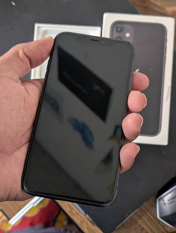 Iphone 11 box open just few months used 1
