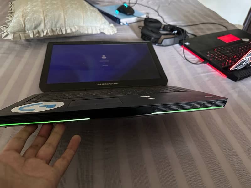 Alienware 17 R4 and Razor Blade 15 4