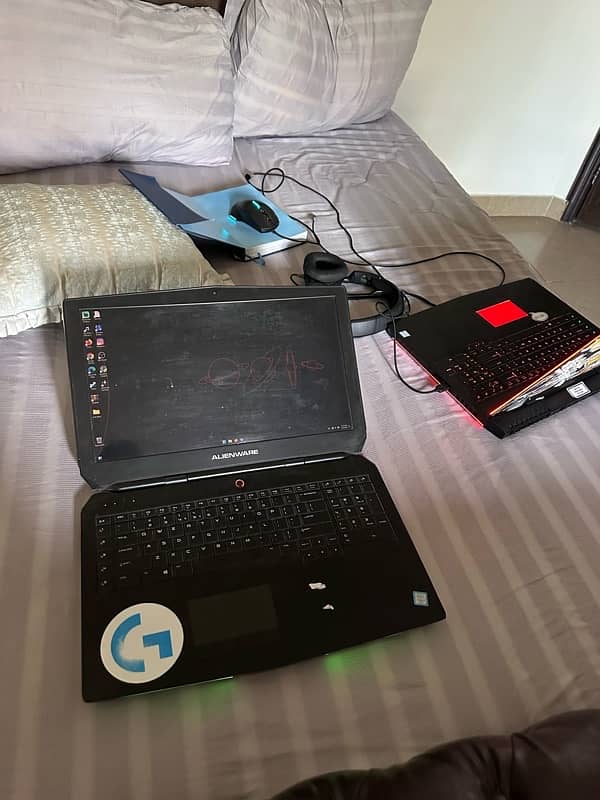 Alienware 17 R4 and Razor Blade 15 5