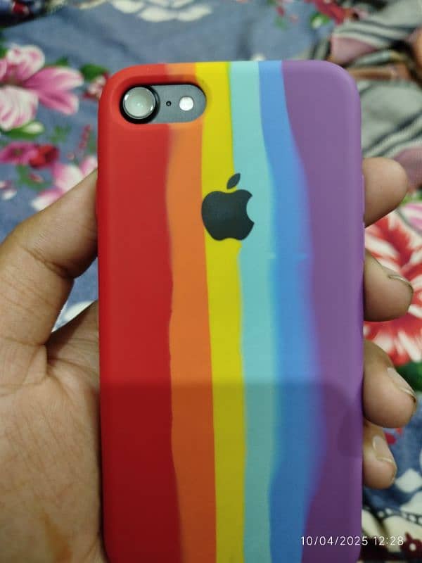 I phone 7 jv . All ok good condition 2