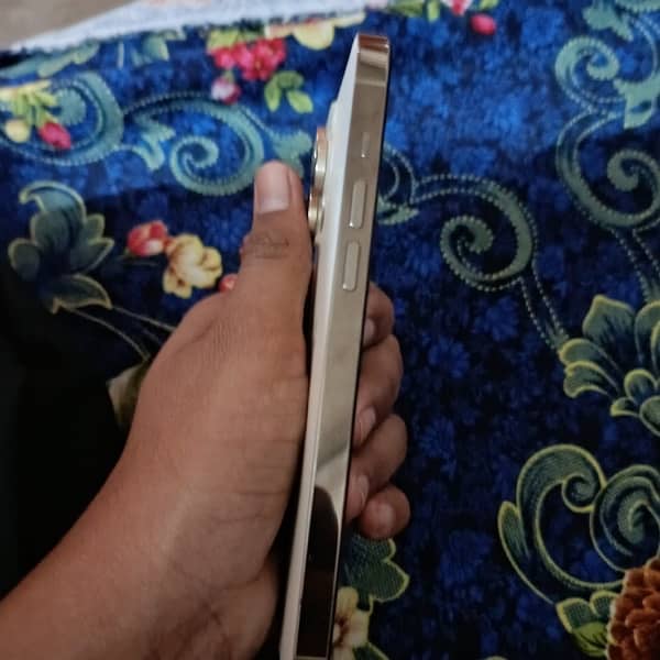 IPHONE 14 PRO MAX JV GOLDEN COLOUR 4