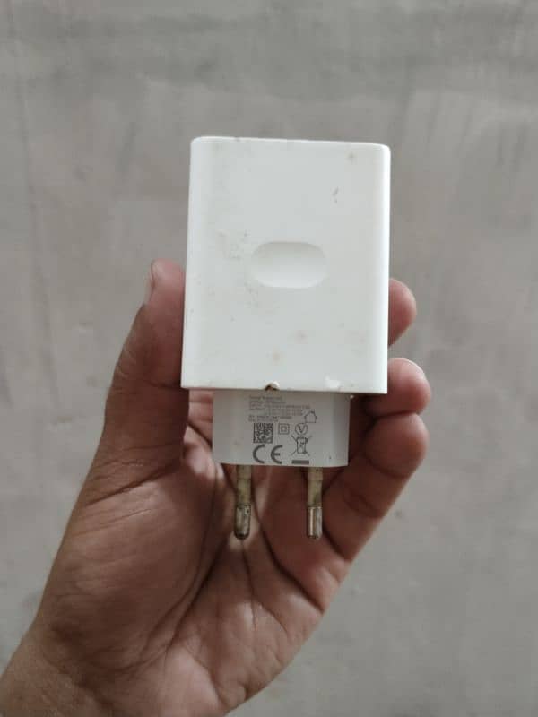 Realme 6i 18W box pulled fast charger adapter 1