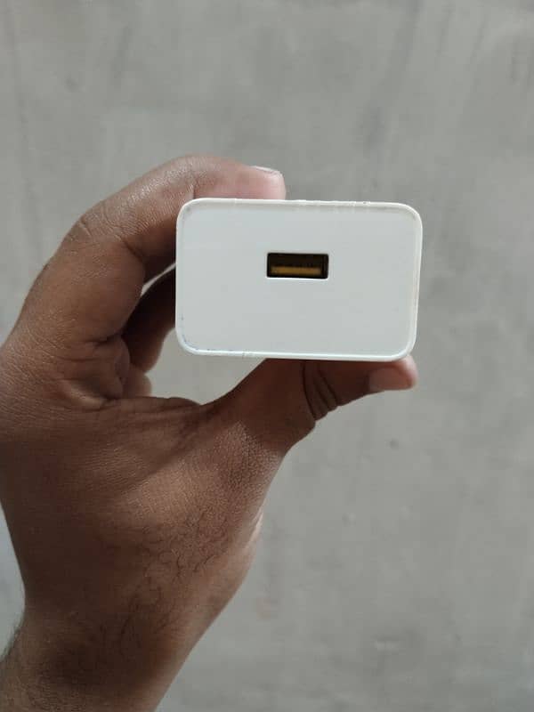 Realme 6i 18W box pulled fast charger adapter 2