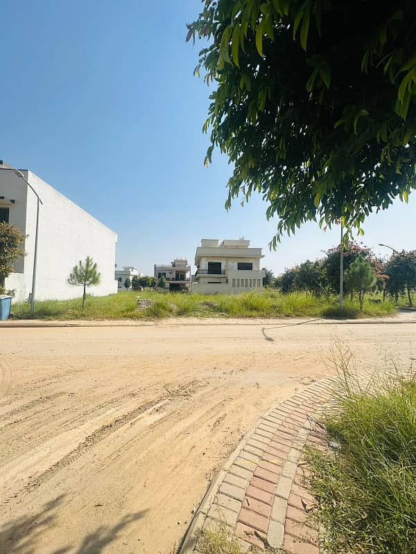 Urgent Sale Prime Location Location Plot In Top City 2