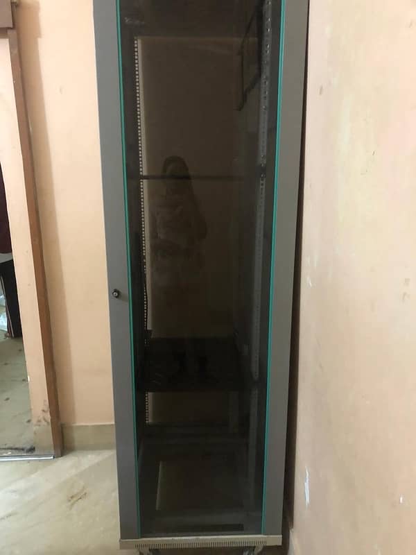 IT Server Rack 0