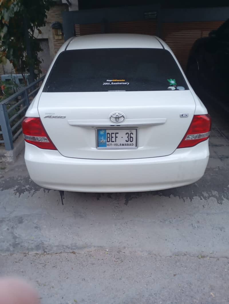Toyota Corolla Axio-G 2012 6