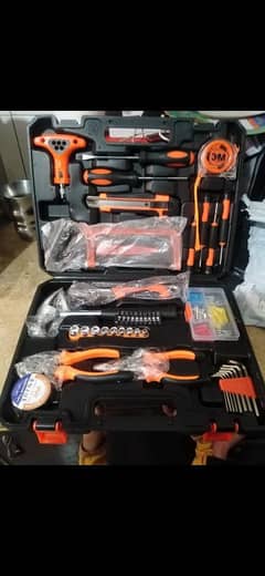 Tool kit set, A completele set of  82 piece's 10% off