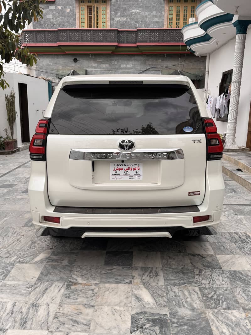 TOYOTA LAND CRUISER PRADO TX-L 2